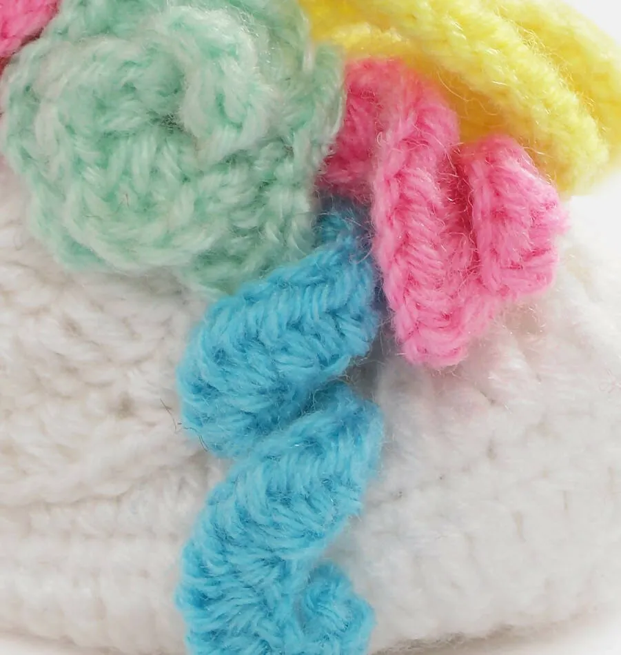 Chutput Kids Woollen Hand Knitted Flower Detailed Booties - White