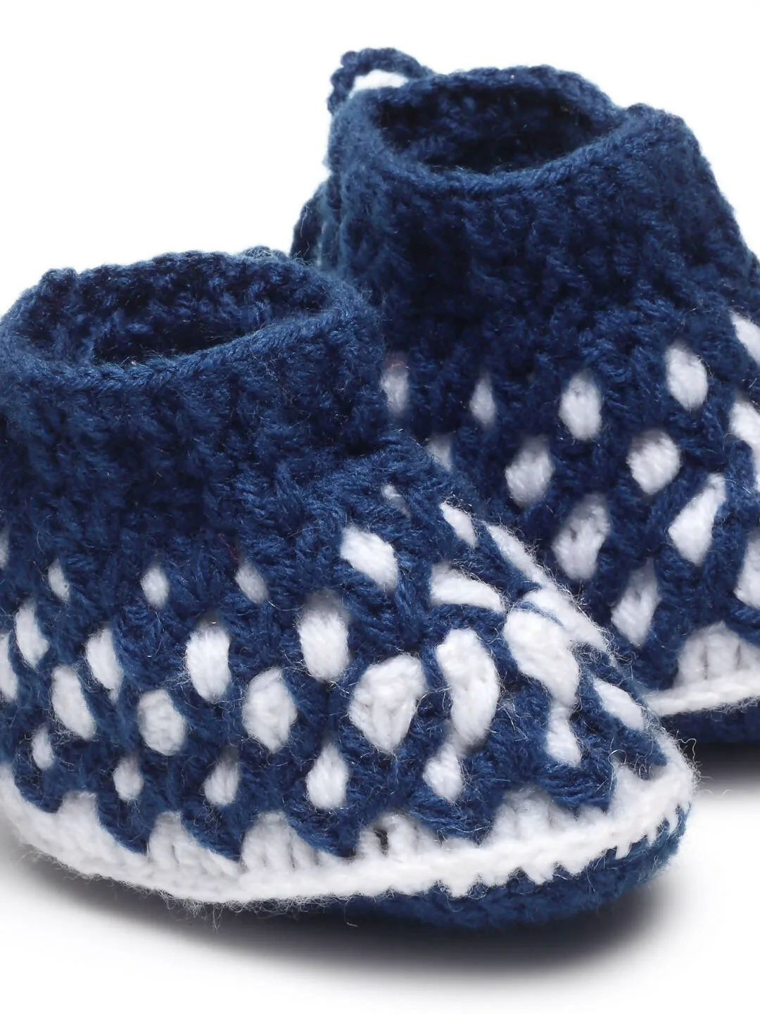 Chutput Kids Woollen Hand Knitted Self Desgin Booties - Blue