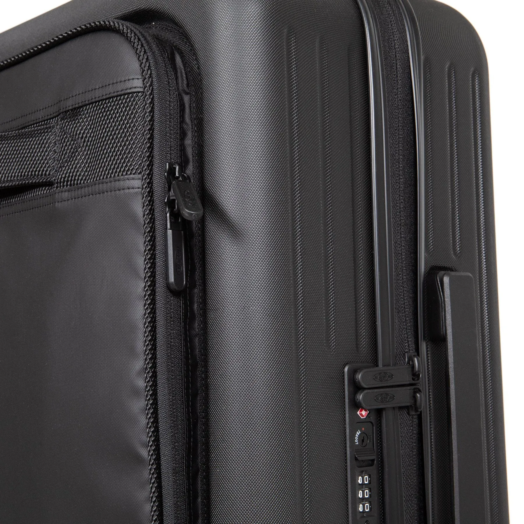 Eastpak Cnnct Case M Coat in Black